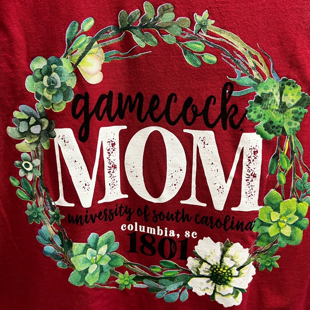 “Gamecock MOM” University of SC Comfort Colors Short Sleeve Graphic Tee Size XL